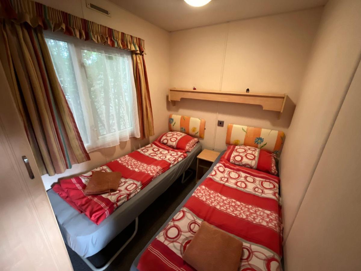 Autocamp Free Star - Mobilheimy Apartman Strachotin Kültér fotó