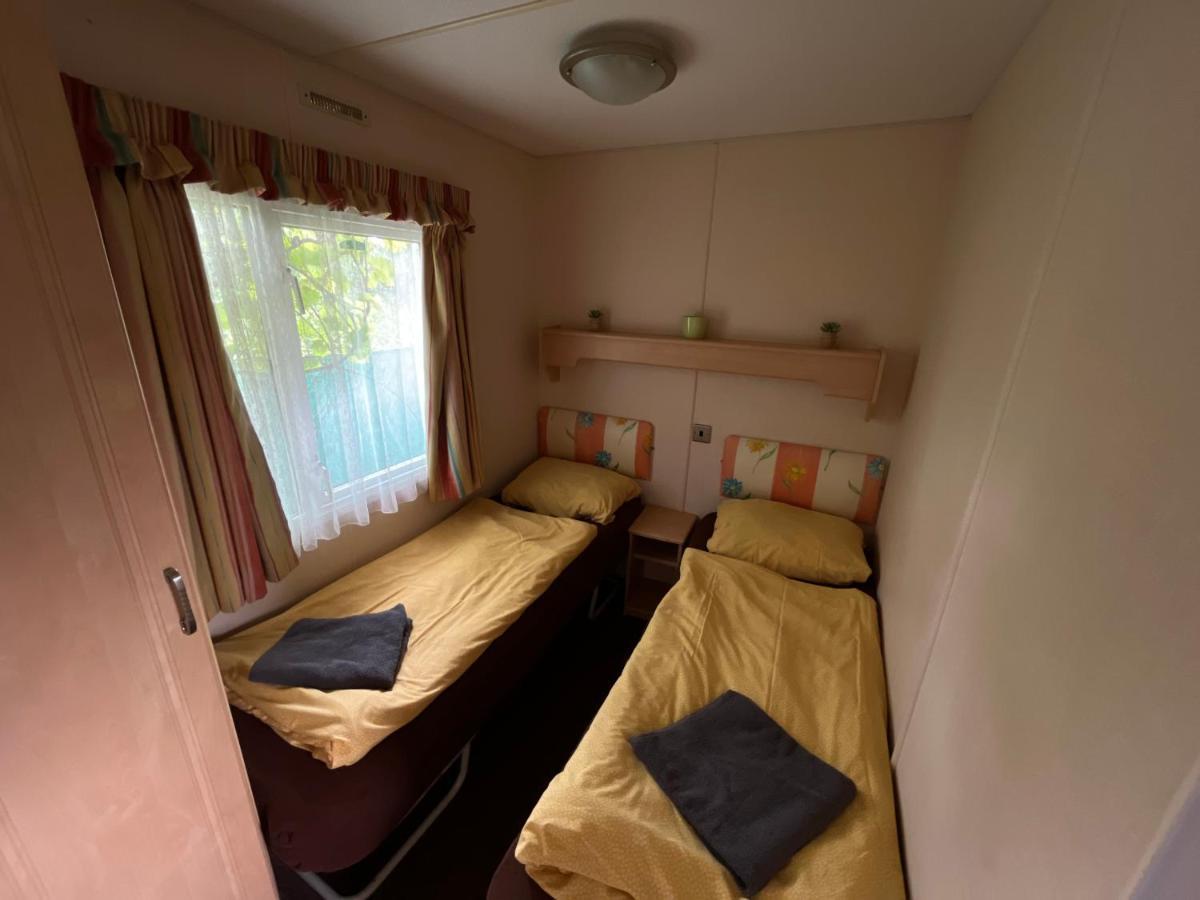 Autocamp Free Star - Mobilheimy Apartman Strachotin Kültér fotó